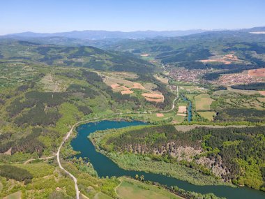 Topolnitsa Barajı 'nın hava manzarası, Sredna Gora Dağı, Bulgaristan