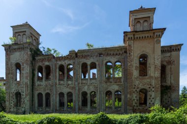 Bulgaristan 'ın Vidin kentindeki Vidin Sinagogu' nun kalıntıları