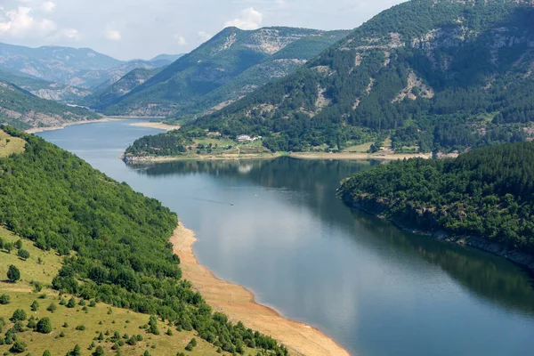 Bulgaristan 'ın Arda Nehri kıvrımlı ve Kardzhali Barajı' nın inanılmaz manzarası