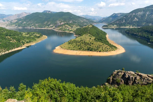 Bulgaristan 'ın Arda Nehri kıvrımlı ve Kardzhali Barajı' nın inanılmaz manzarası
