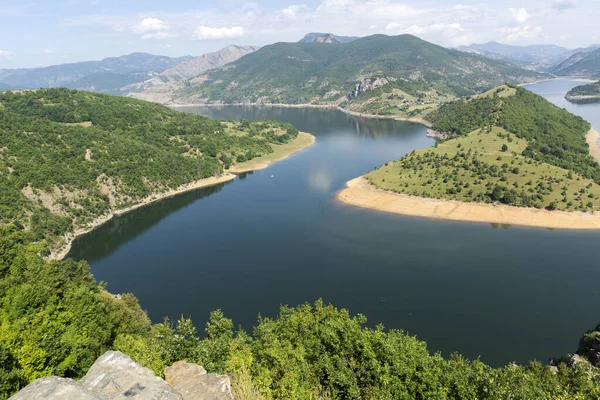 Bulgaristan 'ın Arda Nehri kıvrımlı ve Kardzhali Barajı' nın inanılmaz manzarası