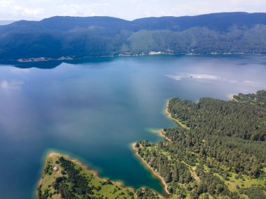 Bulgaristan 'ın Smolyan Bölgesi, Dospat Reservoir Havacılık Manzarası