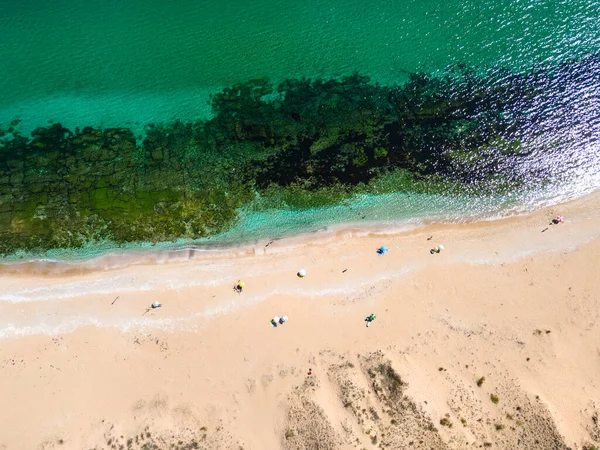 Bulgaristan 'ın Burgaz Bölgesi' nin Dyuni tatil beldesi yakınlarındaki The Driver Beach 'in hava manzarası