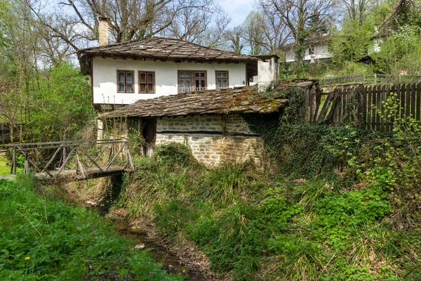 Calle Típica Casas Antiguas Pueblo Histórico Bozhentsi Región Gabrovo Bulgaria — Foto de Stock