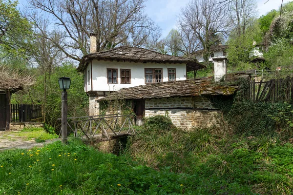 Rue Typique Vieilles Maisons Village Historique Bozhentsi Région Gabrovo Bulgarie — Photo