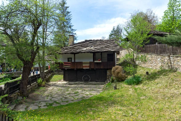 Rue Typique Vieilles Maisons Village Historique Bozhentsi Région Gabrovo Bulgarie — Photo