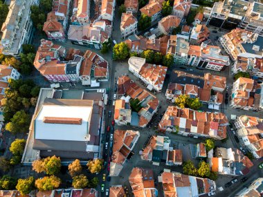 Bulgaristan 'ın Filibe kentinin şaşırtıcı hava gün batımı manzarası