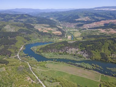 Topolnitsa Barajı 'nın hava manzarası, Sredna Gora Dağı, Bulgaristan
