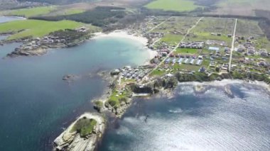 Bulgaristan 'ın Burgaz Bölgesi' nin Çarevo kasabası yakınlarındaki Arapya plajının hava manzarası 