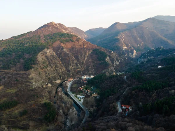 Légi Naplemente Kilátás Rodope Hegység Közelében Város Asenovgrad Plovdiv Régió — Stock Fotó