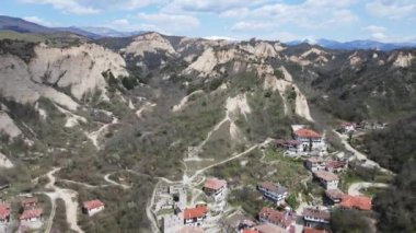 Bulgaristan 'ın Blagoevgrad bölgesinin tarihi Melnik kasabasının hava manzarası