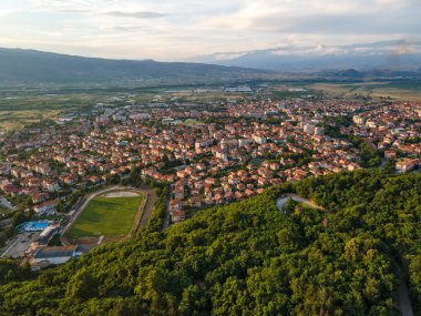 Bulgaristan 'ın Petrich, Blagoevgrad bölgesinin hava gün batımı manzarası