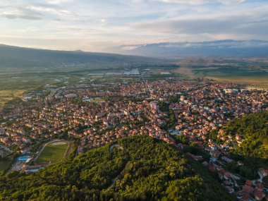 Bulgaristan 'ın Petrich, Blagoevgrad bölgesinin hava gün batımı manzarası