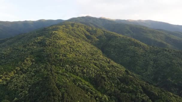 Vista Aérea Atardecer Montaña Belasitsa Cerca Ciudad Petrich Bulgaria — Vídeo de stock