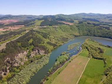 Topolnitsa Barajı 'nın hava manzarası, Sredna Gora Dağı, Bulgaristan