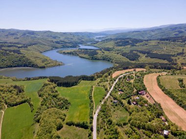 Topolnitsa Barajı 'nın hava manzarası, Sredna Gora Dağı, Bulgaristan
