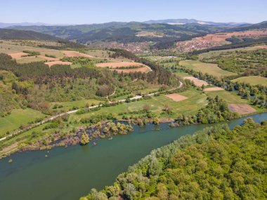 Topolnitsa Barajı 'nın hava manzarası, Sredna Gora Dağı, Bulgaristan