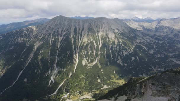 Vista Aérea Del Pico Todorka Montaña Pirin Bulgaria — Vídeo de stock
