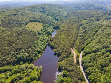 Sofya Bölgesi, Bulgaristan 'daki Lozenska Dağı' ndaki Sua Gabra Gölleri 'nin hava manzarası