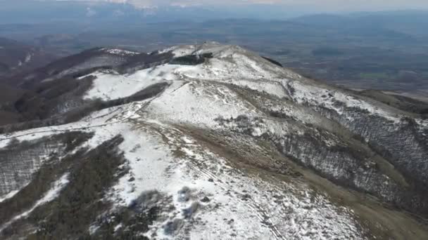 Luchtfoto Winter Uitzicht Konyavska Berg Bij Viden Peak Kyustendil Regio — Stockvideo