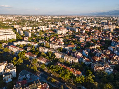 Bulgaristan 'ın Filibe kentinin şaşırtıcı hava gün batımı manzarası