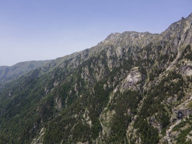 Kirilova Polyana (Cyril çayırı), Kyustendil bölgesi, Bulgaristan yakınlarındaki Rila Dağı 'nın havadan görüntüsü