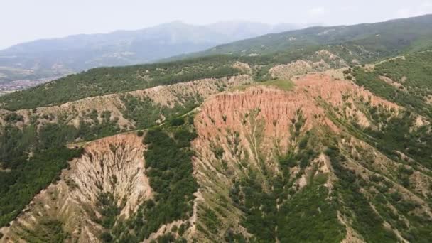 Luchtfoto Van Rotsformatie Stobpiramides Rila Mountain Kyustendil Regio Bulgarije — Stockvideo