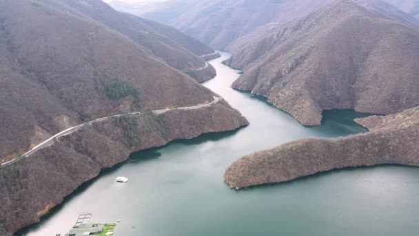 Vista Aérea Del Embalse Vacha Antonivanovtsi Montañas Rhodope Región Plovdiv — Vídeos de Stock