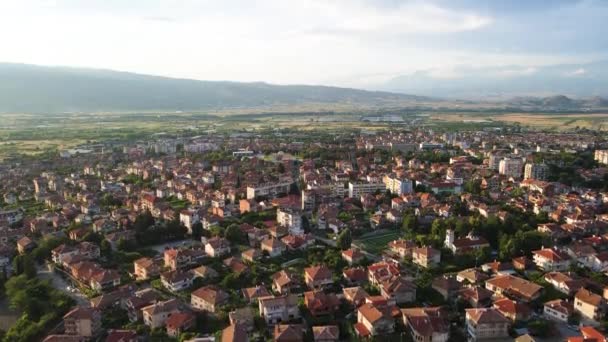 Vista Aerea Sul Tramonto Della Città Petrich Regione Blagoevgrad Bulgaria — Video Stock