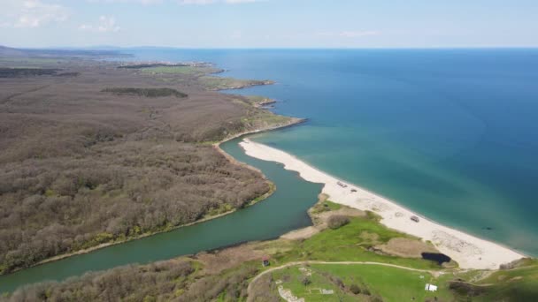 Flygfoto Över Stranden Vid Mynningen Floden Veleka Byn Sinemorets Burgas — Stockvideo