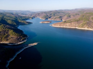 Topolnitsa Barajı 'nın hava manzarası, Sredna Gora Dağı, Bulgaristan