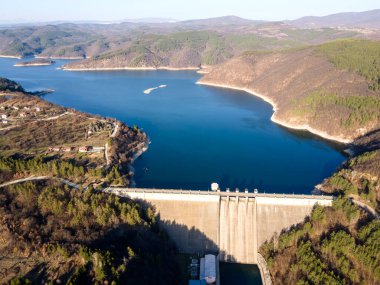 Topolnitsa Barajı 'nın hava manzarası, Sredna Gora Dağı, Bulgaristan