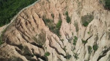 Kaya oluşumunun hava görüntüsü Stob piramitleri, Rila Dağı, Kyustendil bölgesi, Bulgaristan