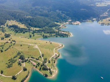 Bulgaristan 'ın Smolyan Bölgesi, Dospat Reservoir Havacılık Manzarası