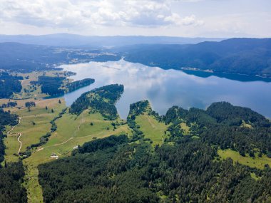 Bulgaristan 'ın Smolyan Bölgesi, Dospat Reservoir Havacılık Manzarası