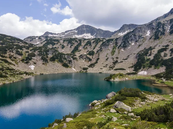 保加利亚皮林山鱼类斑德里察湖惊人的空中景观 — 图库照片