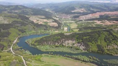 Topolnitsa Barajı 'nın hava manzarası, Sredna Gora Dağı, Bulgaristan
