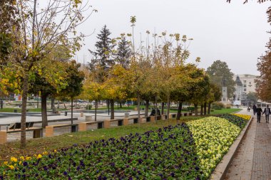 PLEVEN, BULGARIA - 8 Kasım 2020: Bulgaristan 'ın Plevne kentinin Panoraması