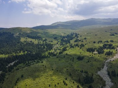 Konyarnika bölgesinin hava manzarası ar Vitosha Dağı, Sofya Şehir Bölgesi, Bulgaristan