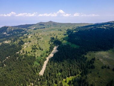 Konyarnika bölgesinin hava manzarası ar Vitosha Dağı, Sofya Şehir Bölgesi, Bulgaristan