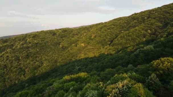 Vista Aérea Atardecer Montaña Belasitsa Cerca Ciudad Petrich Bulgaria — Vídeos de Stock