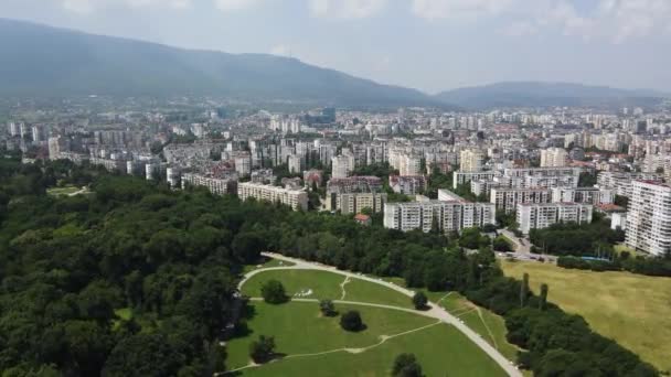Fantastisk Antenn Utsikt Över South Park Staden Sofia Bulgarien — Stockvideo