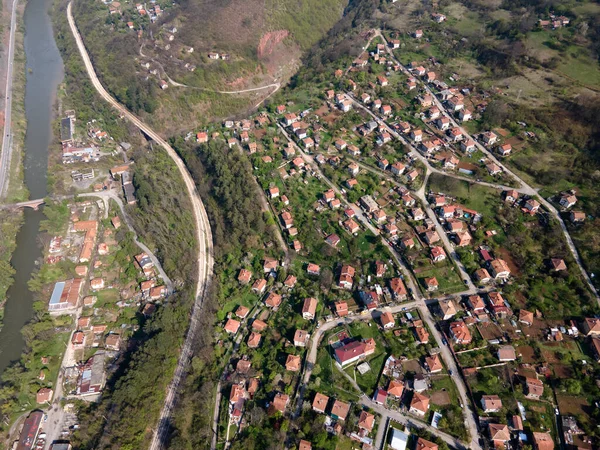 Vista Aérea Aldeia Lakatnik Desfiladeiro Rio Iskar Montanhas Balcânicas Bulgária — Fotografia de Stock