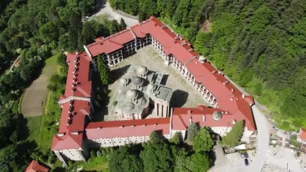 Increíble Vista Aérea Del Monasterio Rila Región Kyustendil Bulgaria — Vídeos de Stock