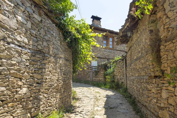 Dorp Leshten Met Authentieke Negentiende Eeuwse Huizen Regio Blagoevgrad Bulgarije — Stockfoto