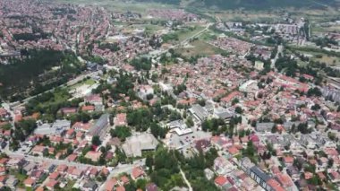Bulgaristan 'ın Pazardzhik bölgesinin Velingrad kentinin hava manzarası