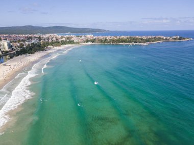 Bulgaristan 'ın Burgaz Bölgesi Primorsko' nun Güney Sahili 'nin şaşırtıcı hava manzarası