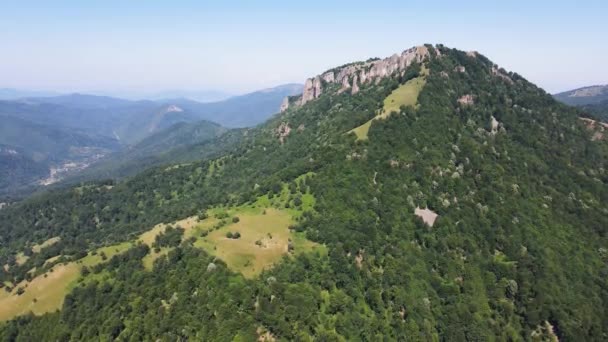 Flygfoto Över Balkan Mountain Nära Staden Teteven Lovech Region Bulgarien — Stockvideo