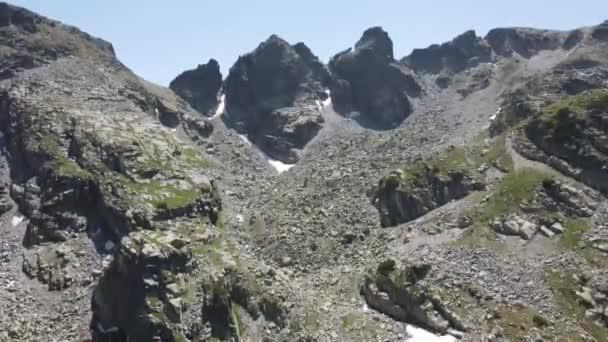 Increíble Vista Aérea Los Picos Kupen Montaña Rila Bulgaria — Vídeo de stock