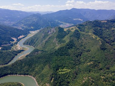 Bulgaristan 'ın Smolyan Bölgesi, Tsankov kamak Barajı' nın hava manzarası